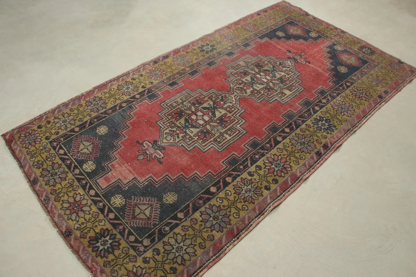 Vintage Turkish Accent Area rug 3.8 x 7.2 ft