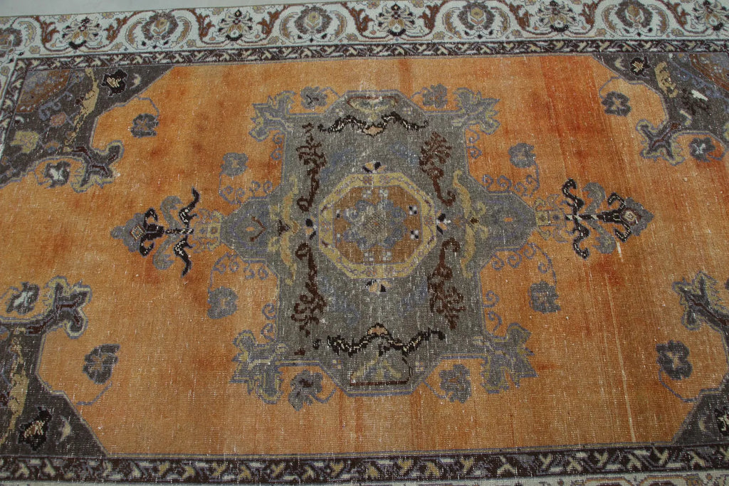 Vintage Turkish Accent Area rug 4.4 x 7.3 ft