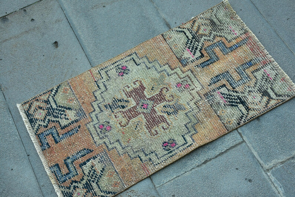 Vintage Turkish Mini Rug 1.4 x 2.6 ft