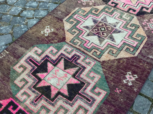 Vintage Turkish Runner Rug 2.9 x 5.9 ft