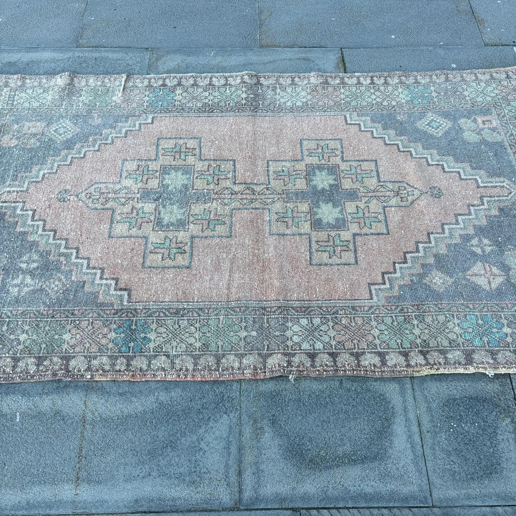 Vintage Turkish Accent Area rug 3.5 x 6.6 ft