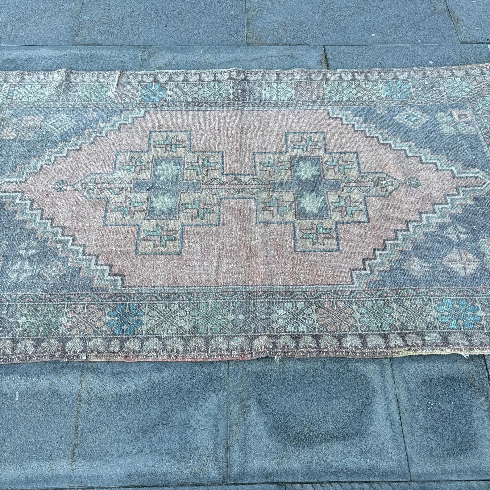 Vintage Turkish Accent Area rug 3.5 x 6.6 ft