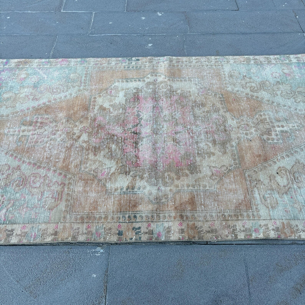 Vintage Turkish Accent Area rug 4.1 x 7 ft