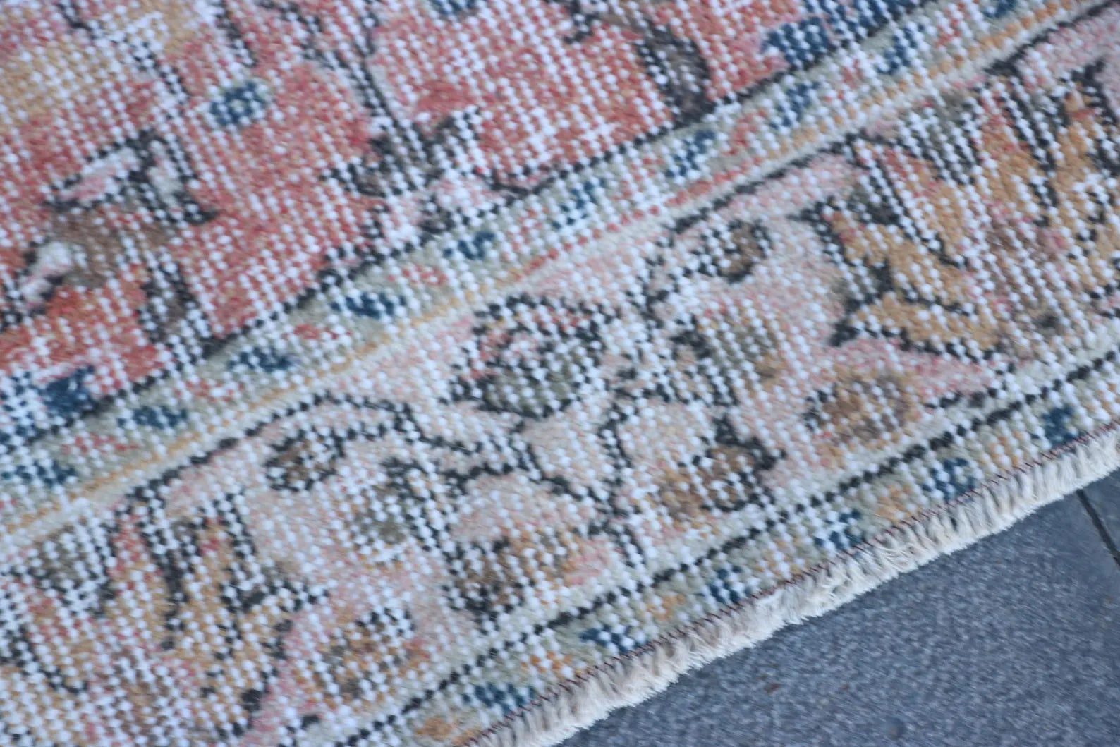 Vintage Turkish Accent Area rug 3.4 x 6.8 ft
