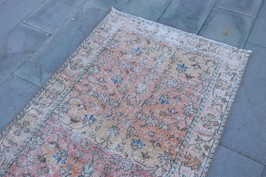 Vintage Turkish Accent Area rug 3.4 x 6.8 ft