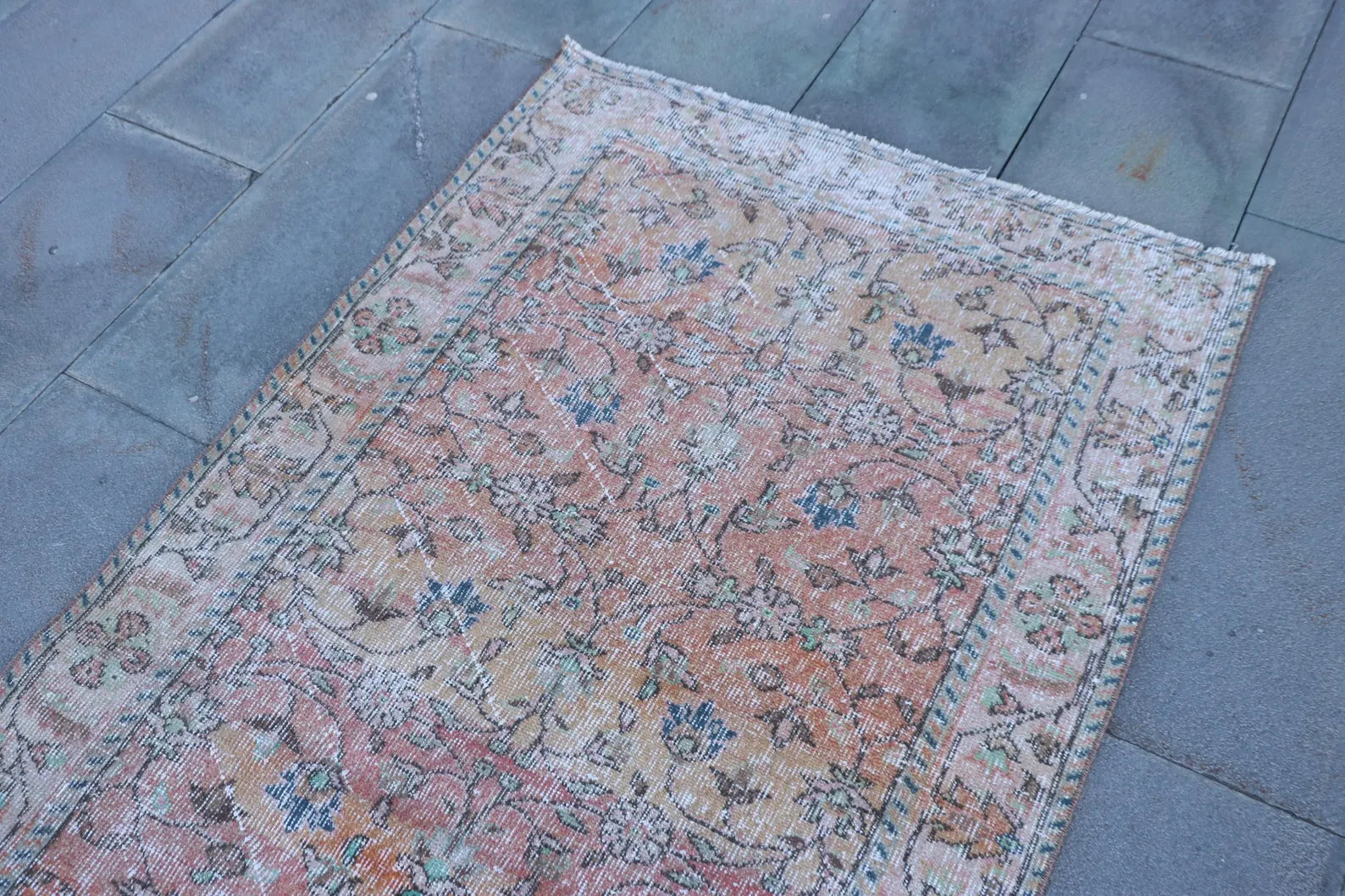 Vintage Turkish Accent Area rug 3.4 x 6.8 ft