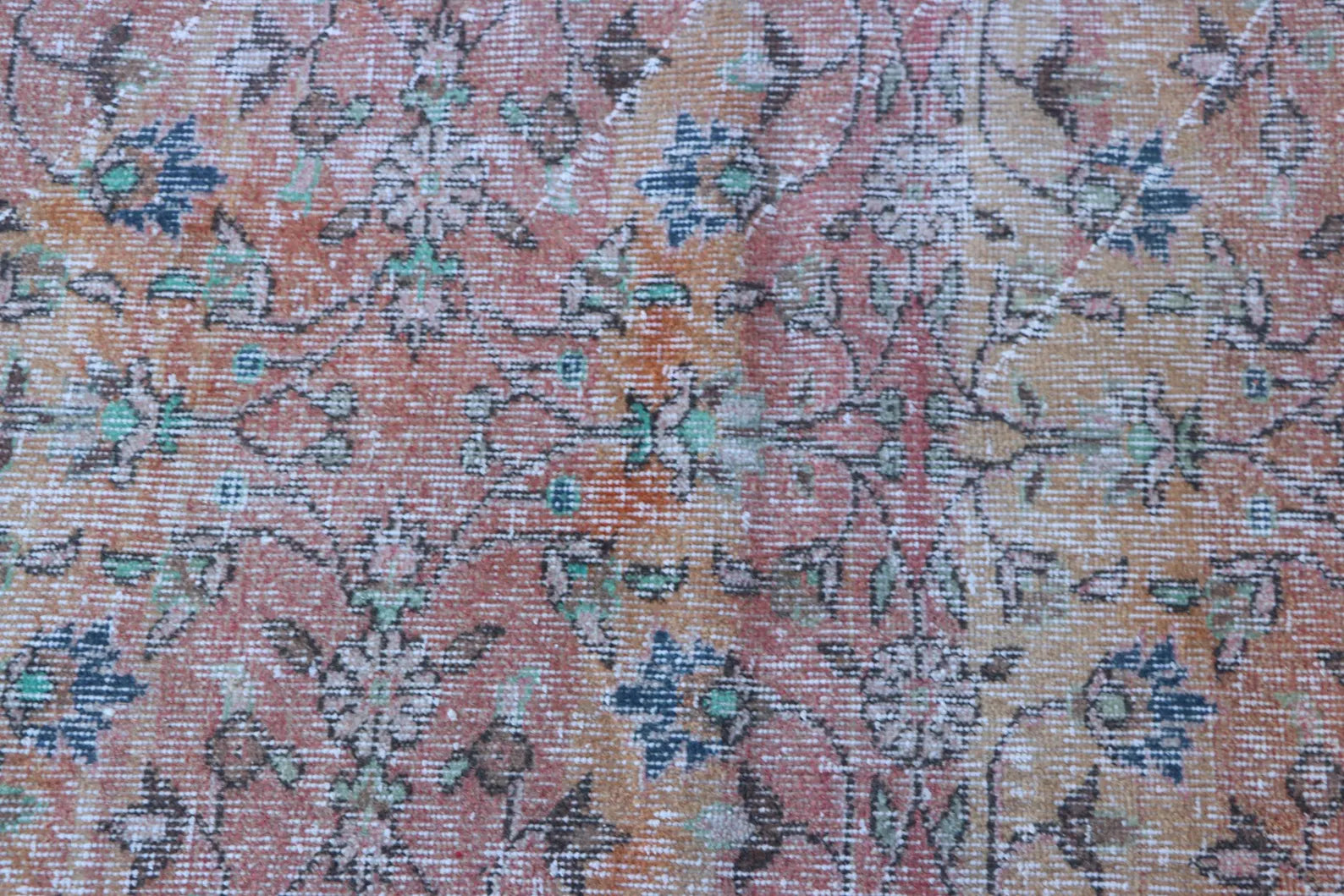 Vintage Turkish Accent Area rug 3.4 x 6.8 ft