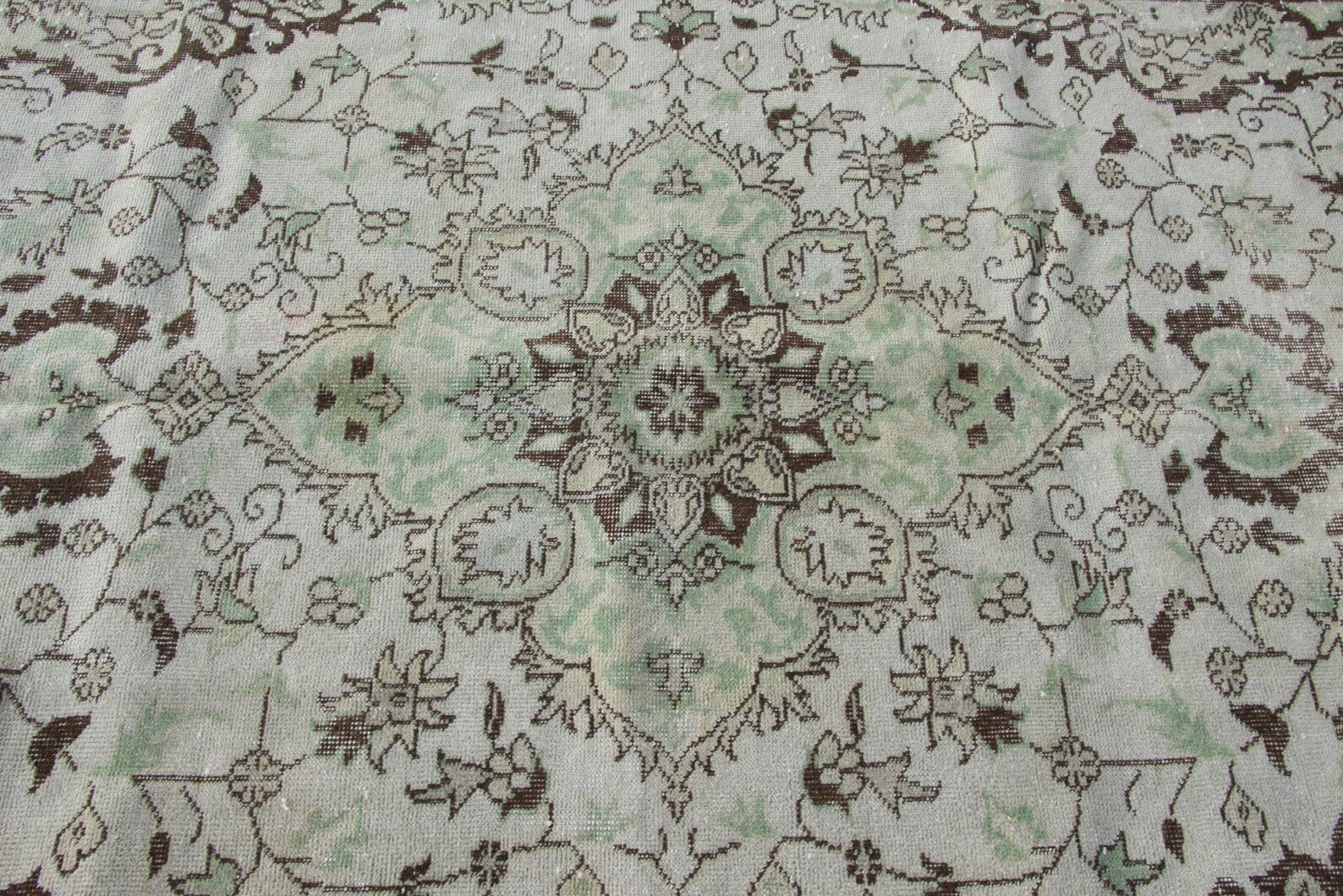 Vintage Turkish Accent Area rug 6.1 x 9.2 ft