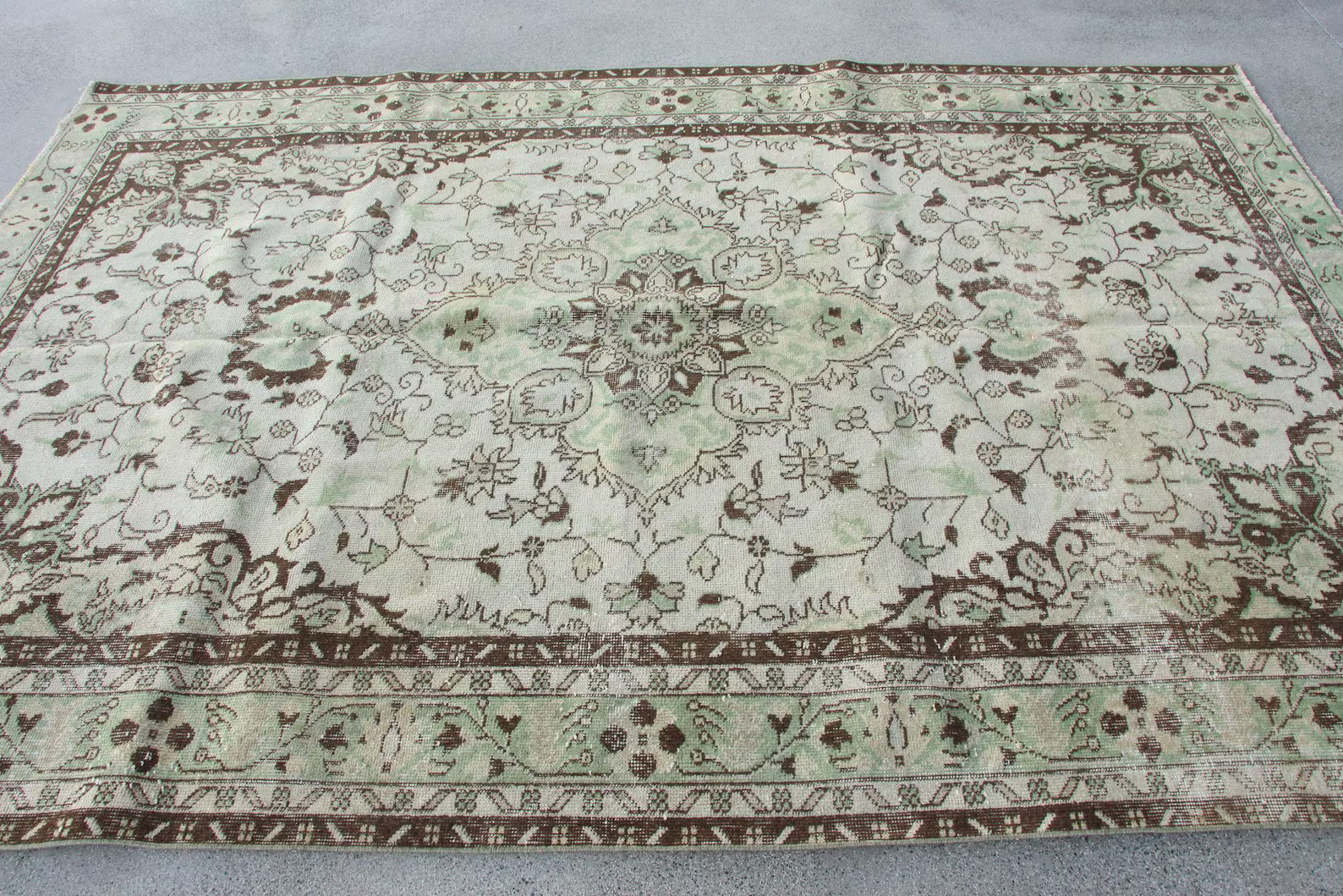 Vintage Turkish Accent Area rug 6.1 x 9.2 ft