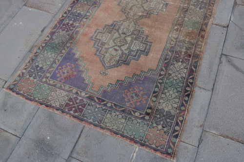 Vintage Turkish Accent Area rug 3.5 x 5.2 ft