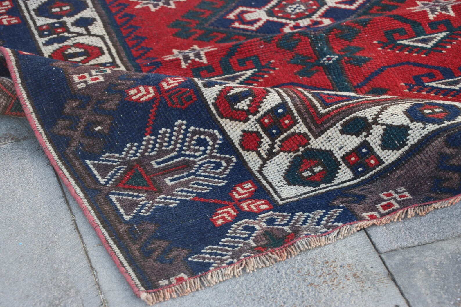 Vintage Turkish Accent Area rug 3.5 x 4.9 ft
