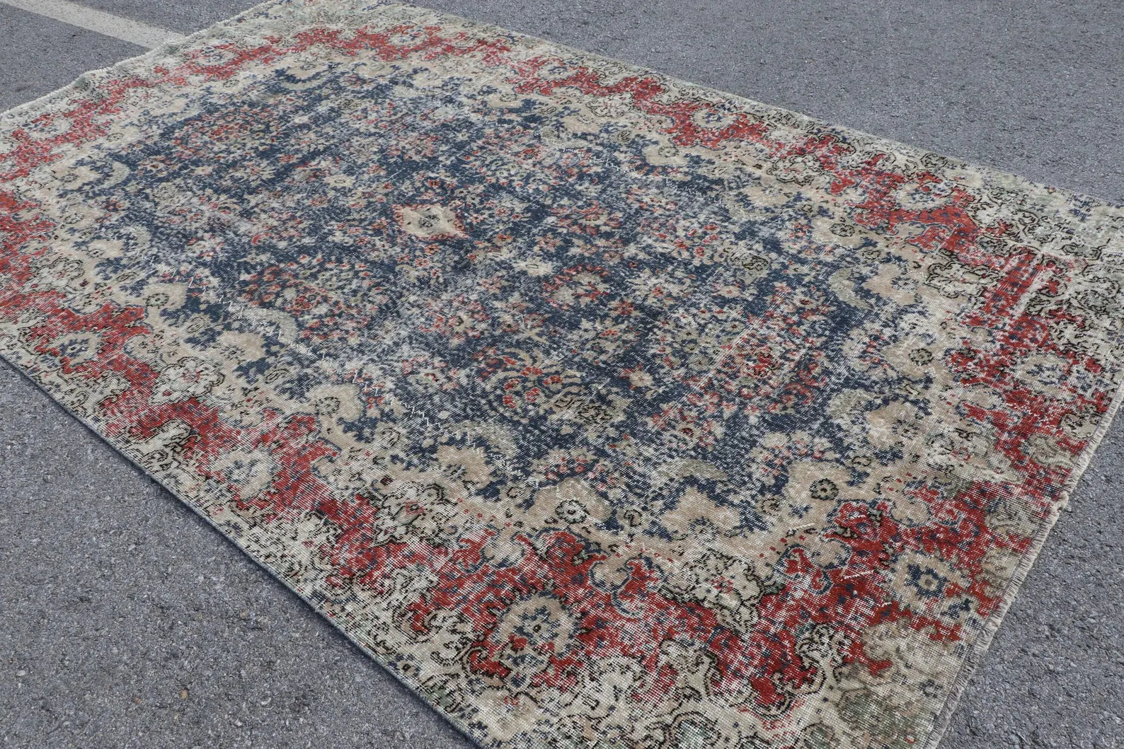 XL Vintage Turkish Accent Area Rug 6.6 x 10.7 ft