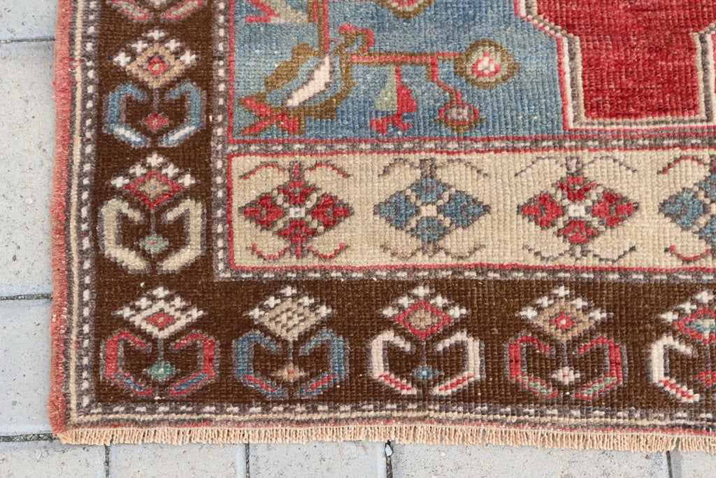 Vintage Turkish Accent Area rug 3 x 5.2 ft