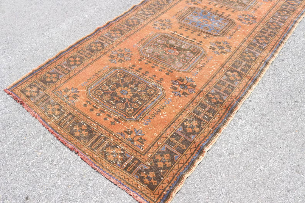 Vintage Turkish Accent Area rug 4.7 x 10.7 ft