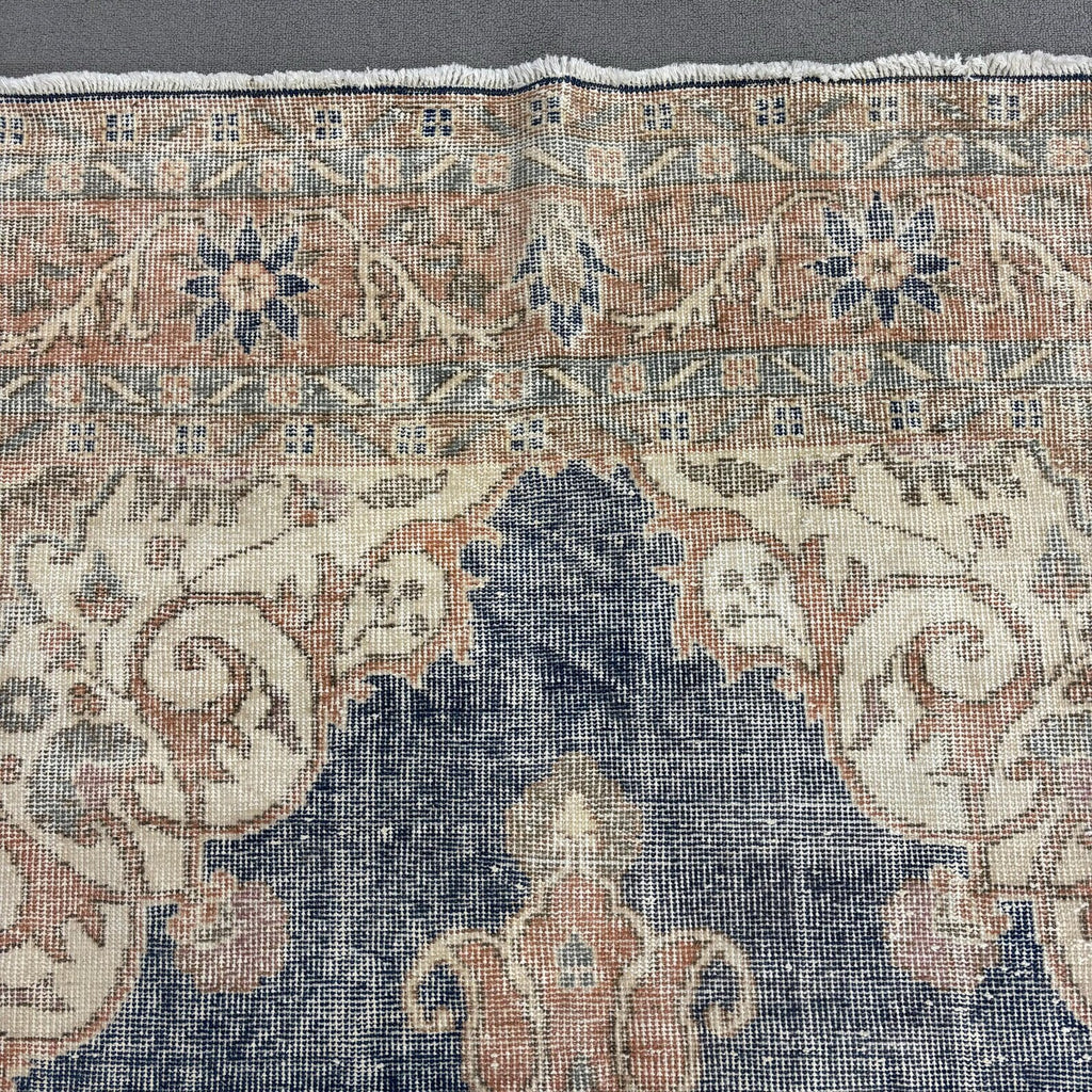 XL Vintage Turkish Accent Area Rug 6.7 x 10.6 ft