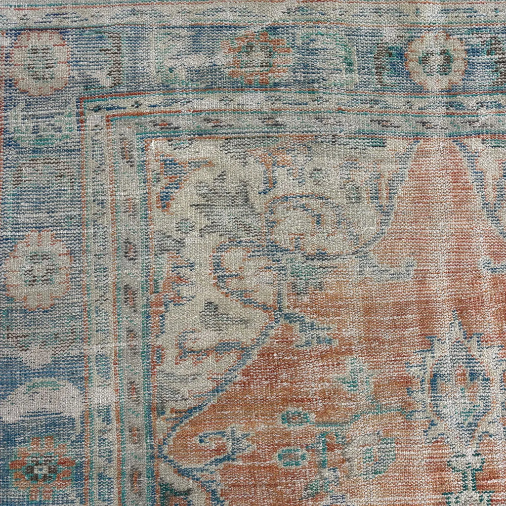 XL Vintage Turkish Accent Area Rug 6 x 9.6 ft