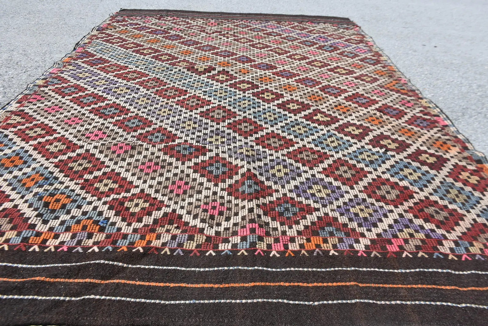 XL Vintage Turkish Accent Area rug 5.9 x 9.2 ft