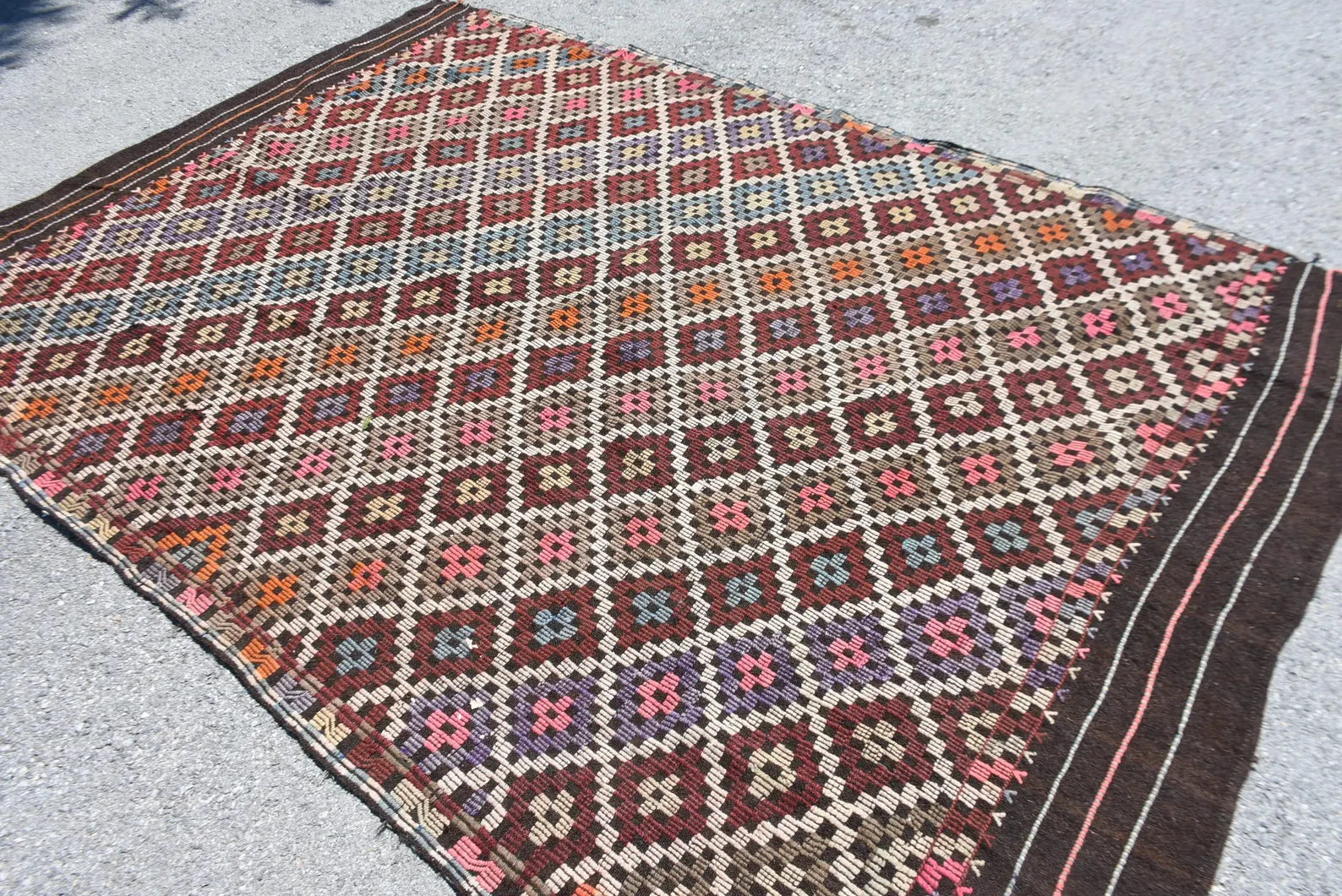 XL Vintage Turkish Accent Area rug 5.9 x 9.2 ft