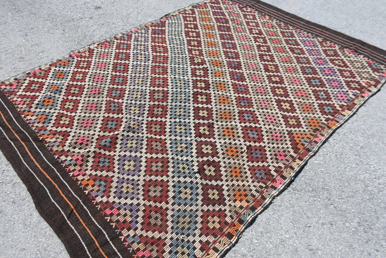 XL Vintage Turkish Accent Area rug 5.9 x 9.2 ft