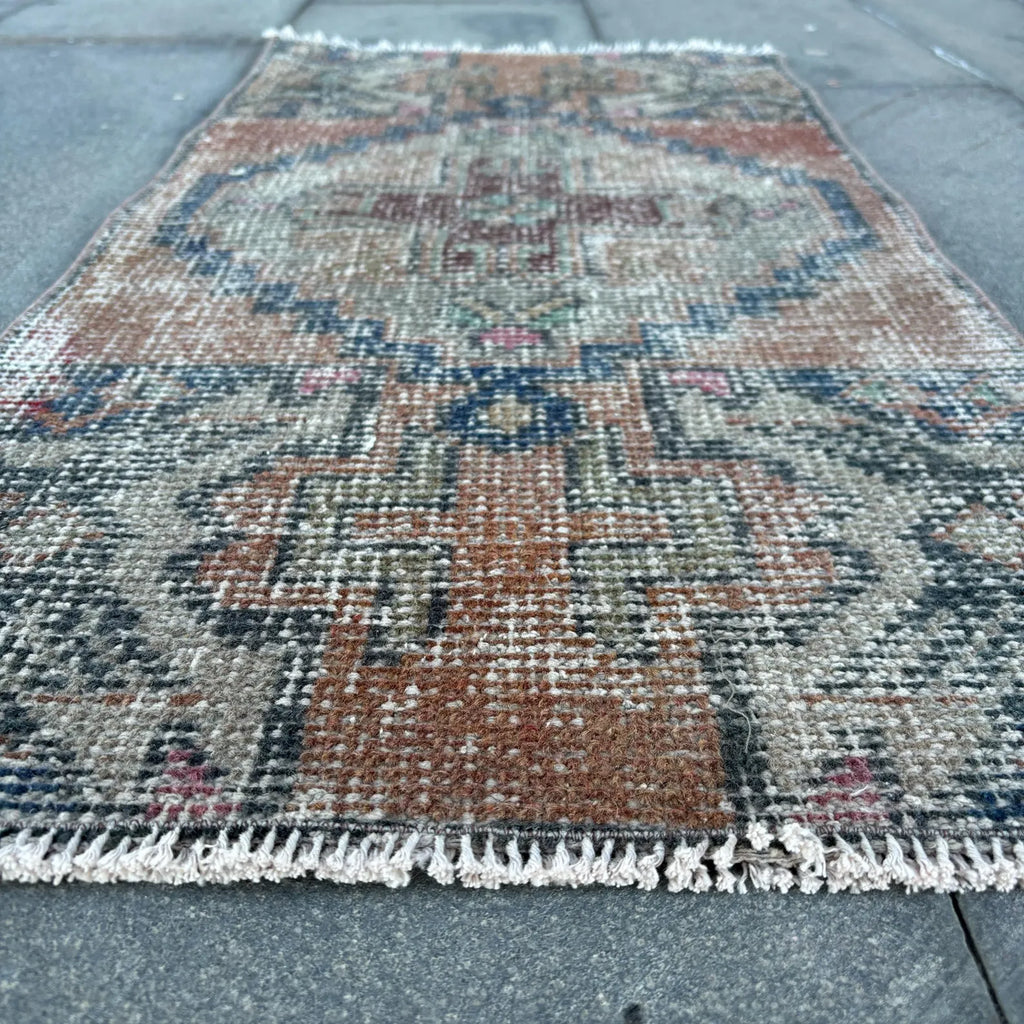 Vintage Turkish Mini Rug 1.4 x 2.8 ft