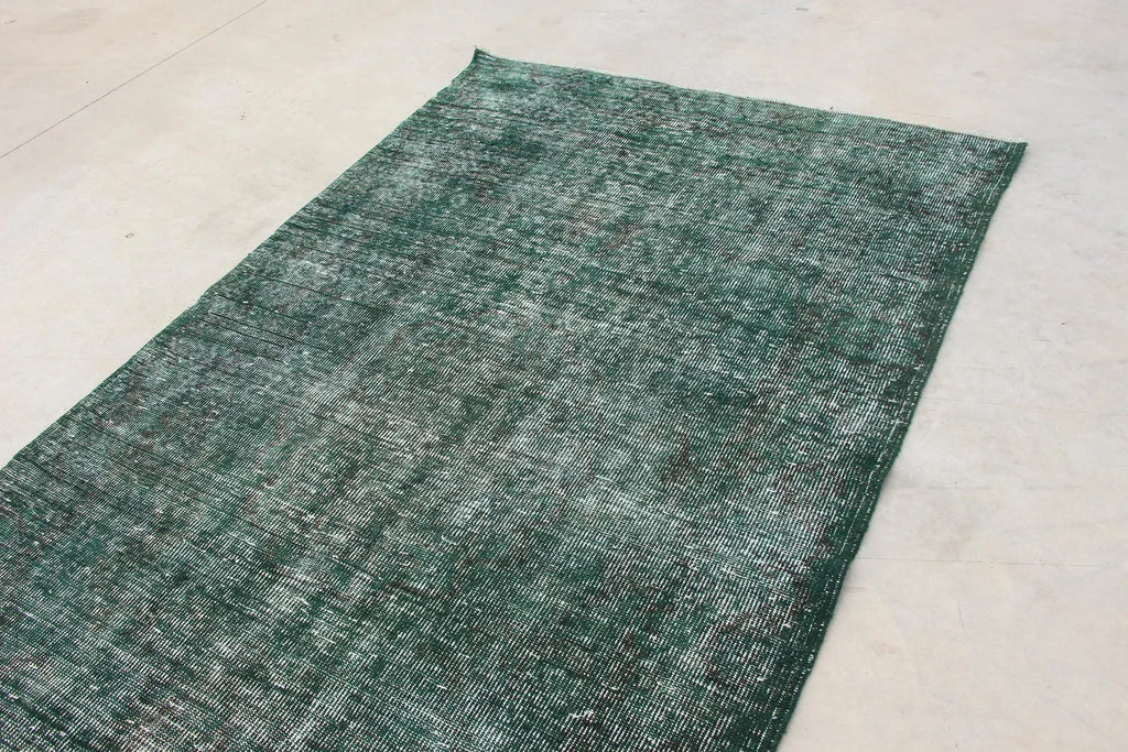 XL Vintage Turkish Accent Area rug 5 x 8.4 ft