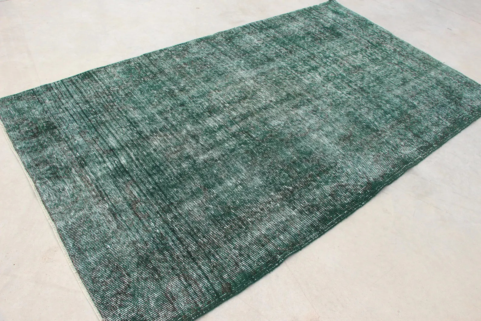XL Vintage Turkish Accent Area rug 5 x 8.4 ft