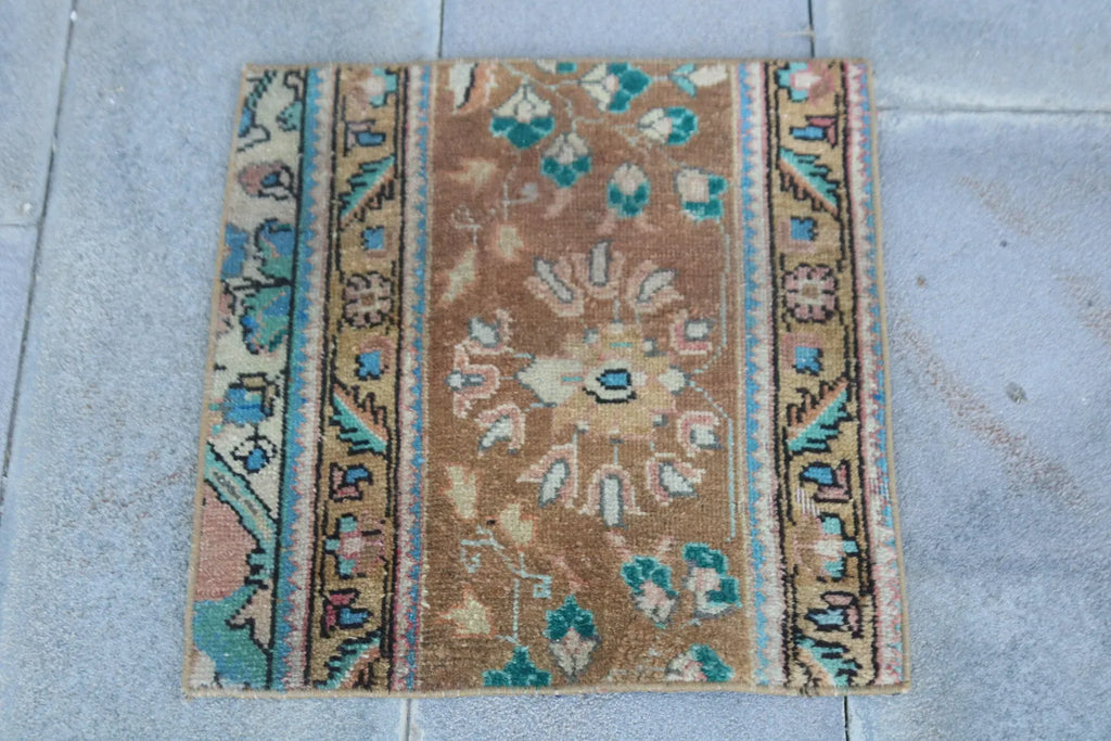 Vintage Turkish Mini Rug 1.6 x 1.6 ft