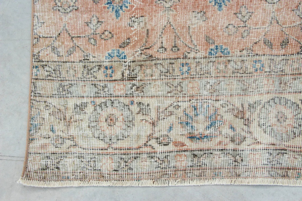 Vintage Turkish Accent Area rug 4.4 x 9.9 ft