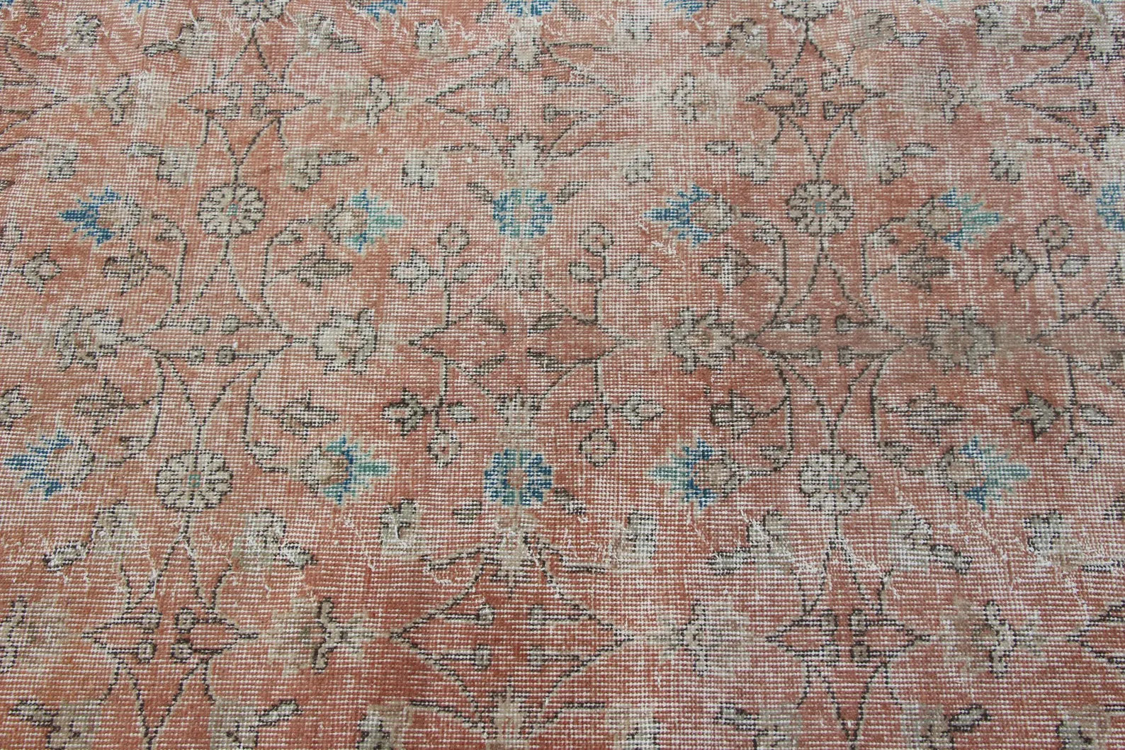 Vintage Turkish Accent Area rug 4.4 x 9.9 ft