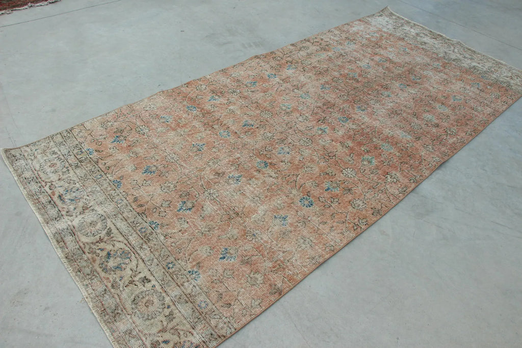 Vintage Turkish Accent Area rug 4.4 x 9.9 ft