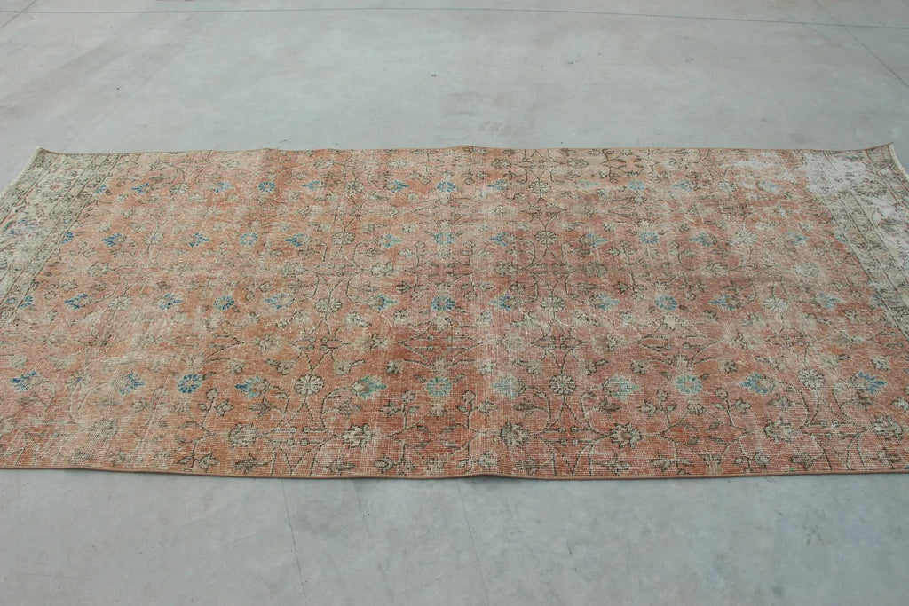 Vintage Turkish Accent Area rug 4.4 x 9.9 ft