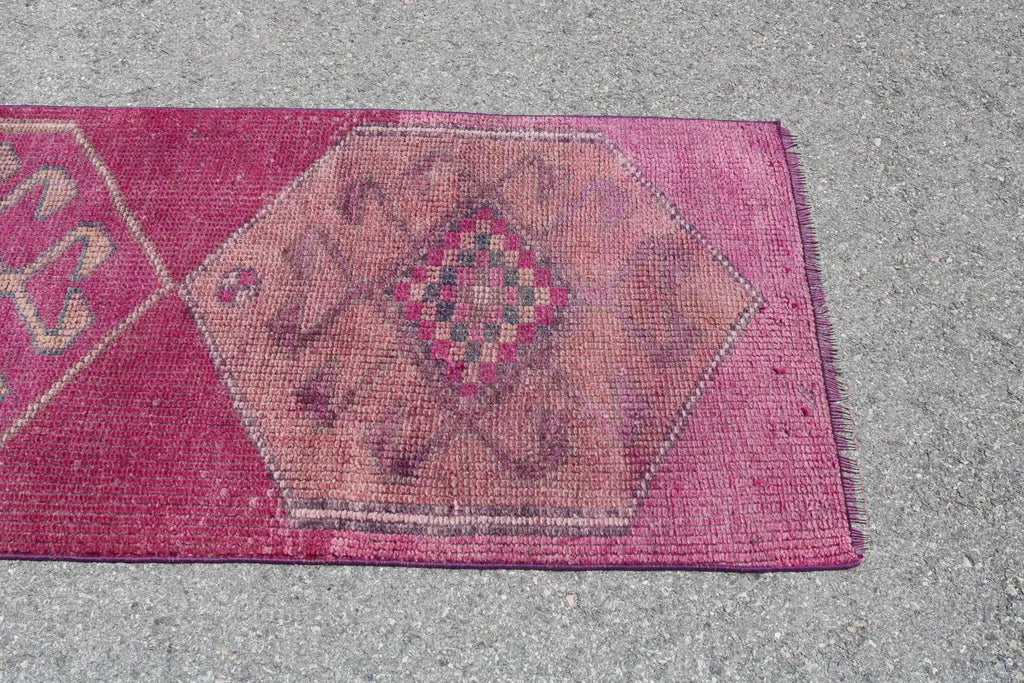 Vintage Turkish Runner Rug 2.8 x 9.4 ft