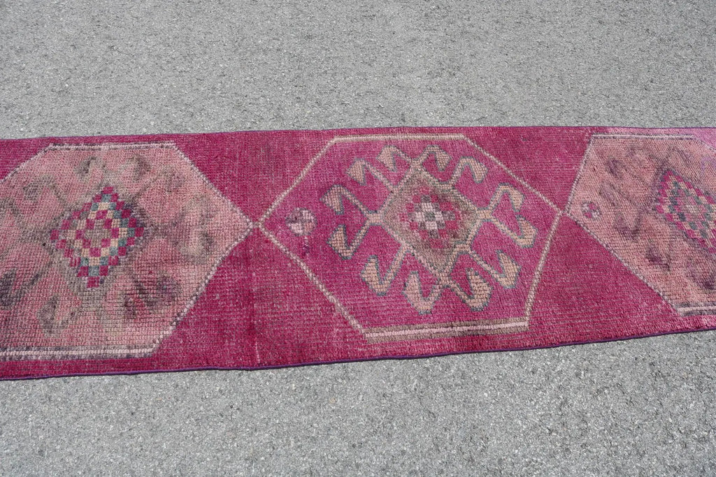 Vintage Turkish Runner Rug 2.8 x 9.4 ft