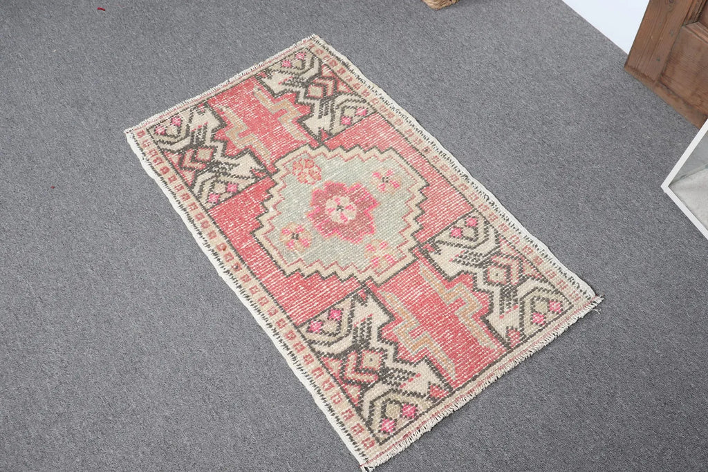 Vintage Turkish Mini Rug 1.7 x 2.9 ft