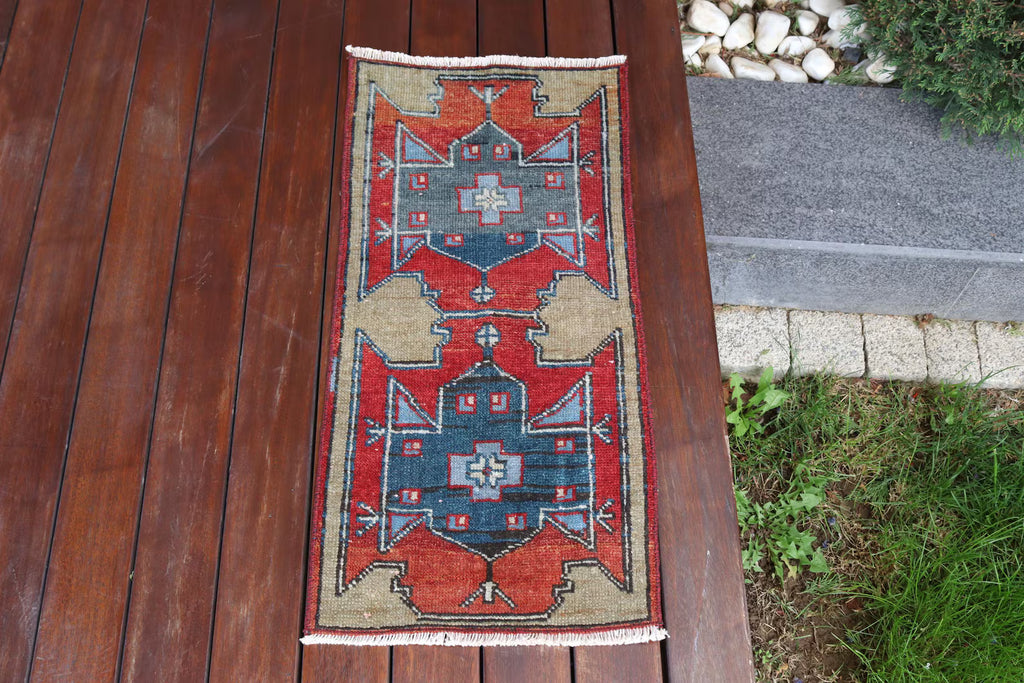 Vintage Turkish Mini Rug 1.2 x 2.5 ft