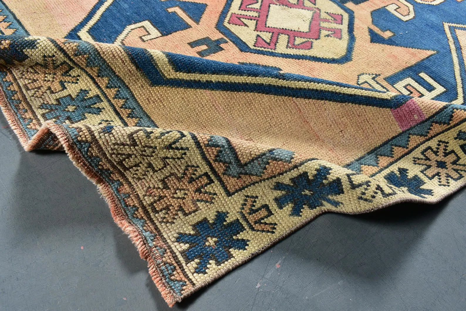 Vintage Turkish Accent Area rug 4.1 x 4.4 ft