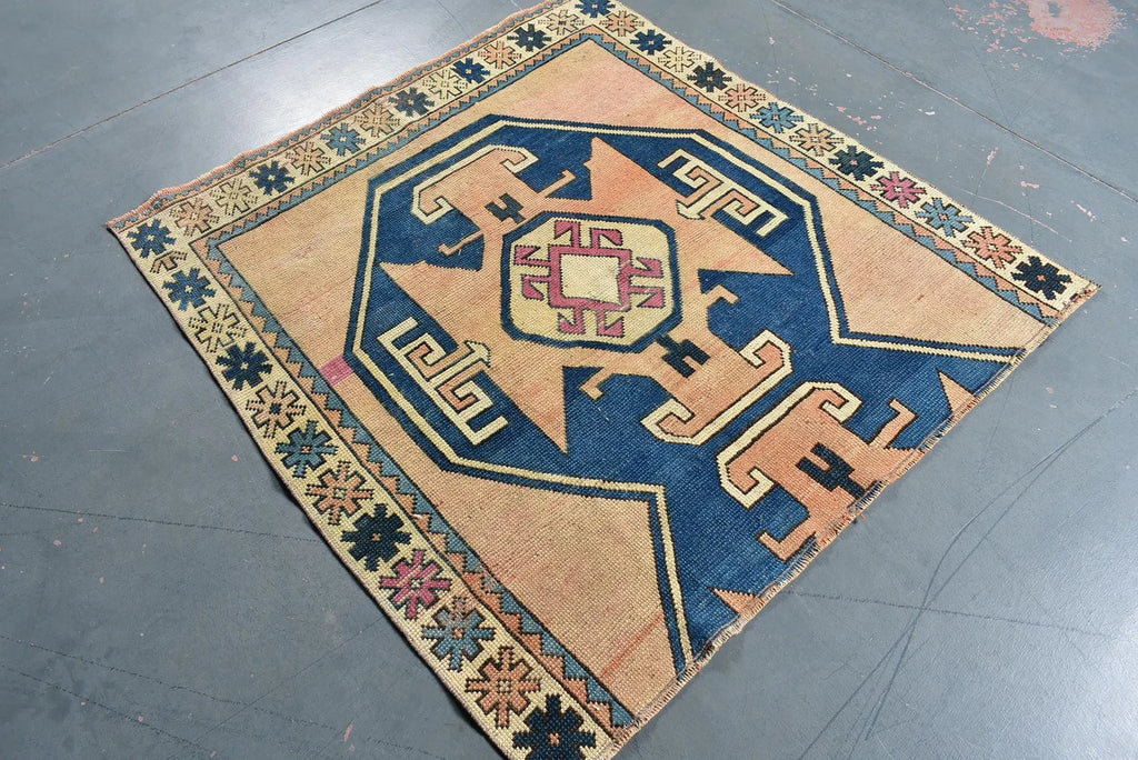 Vintage Turkish Accent Area rug 4.1 x 4.4 ft