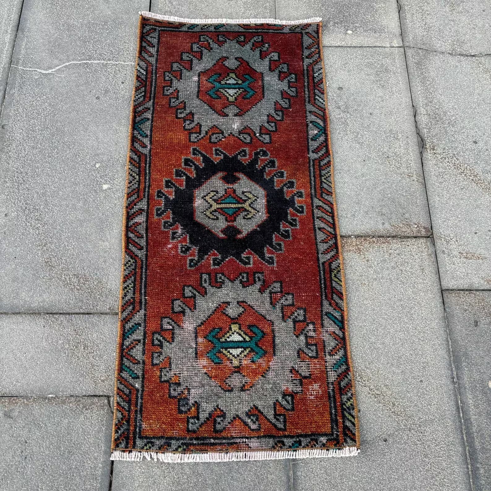 Vintage Turkish Mini Rug 1.4 x 3.1 ft