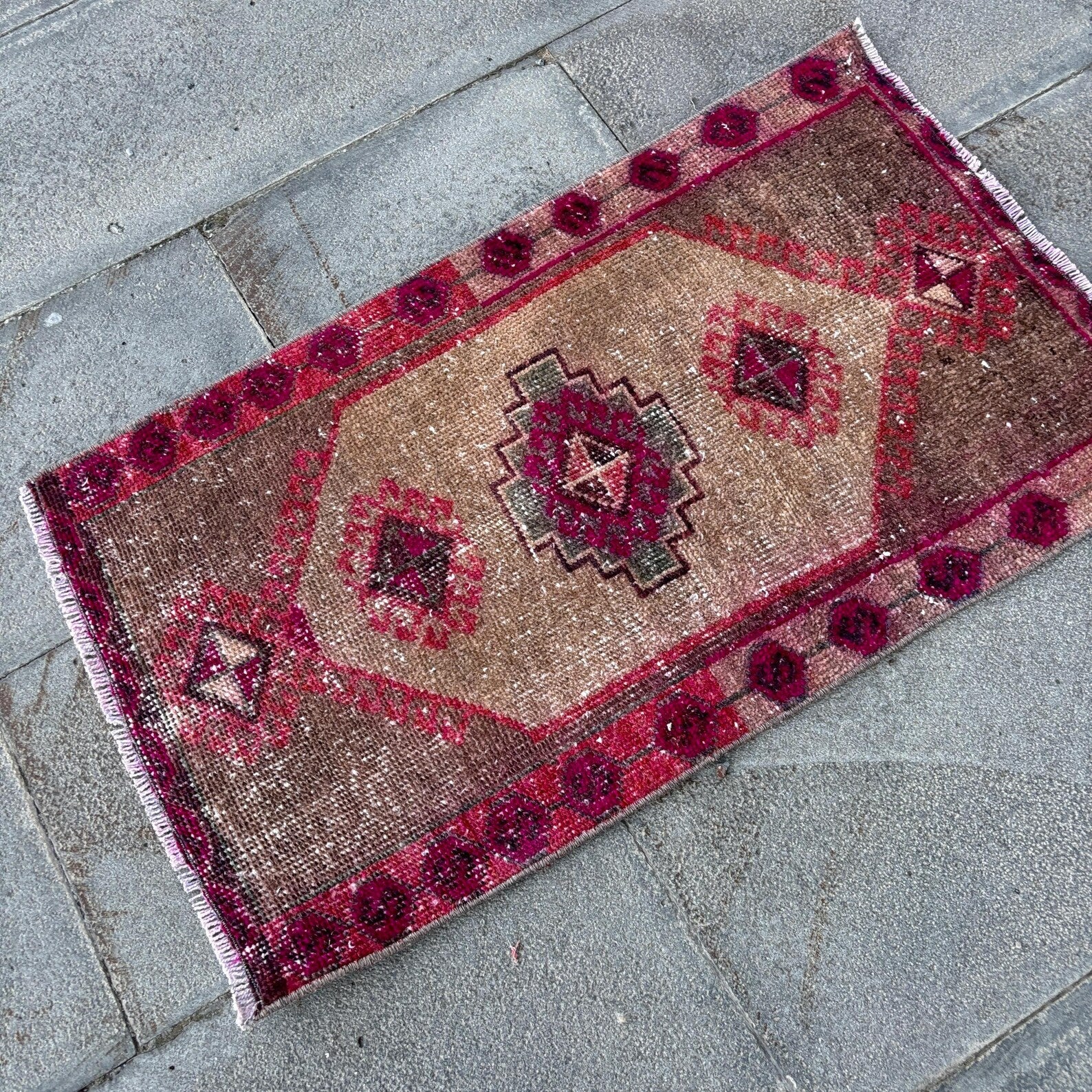 Vintage Turkish Mini Rug 1.6 x 2.8 ft