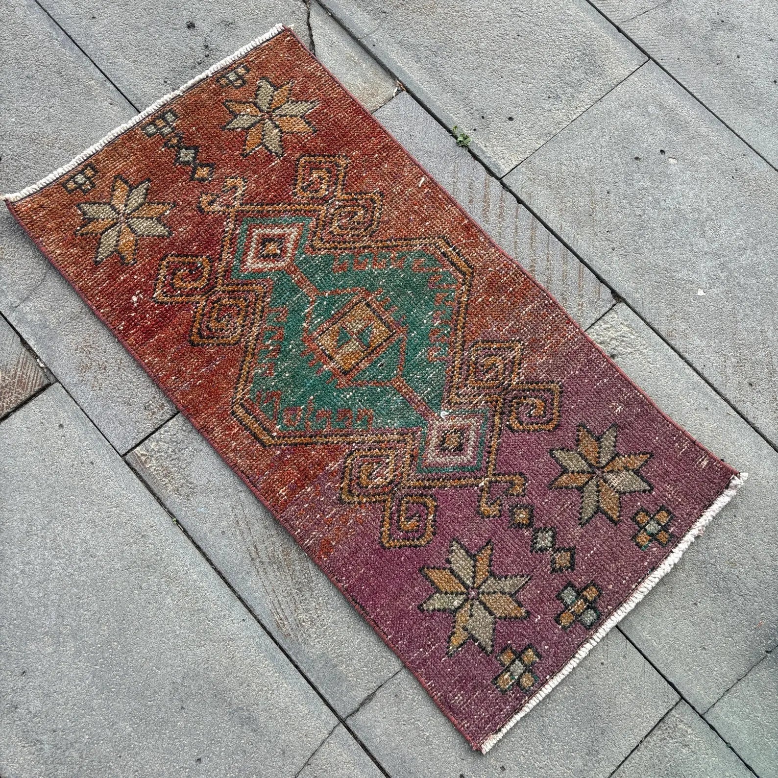 Vintage Turkish Mini Rug 1.4 x 2.8 ft