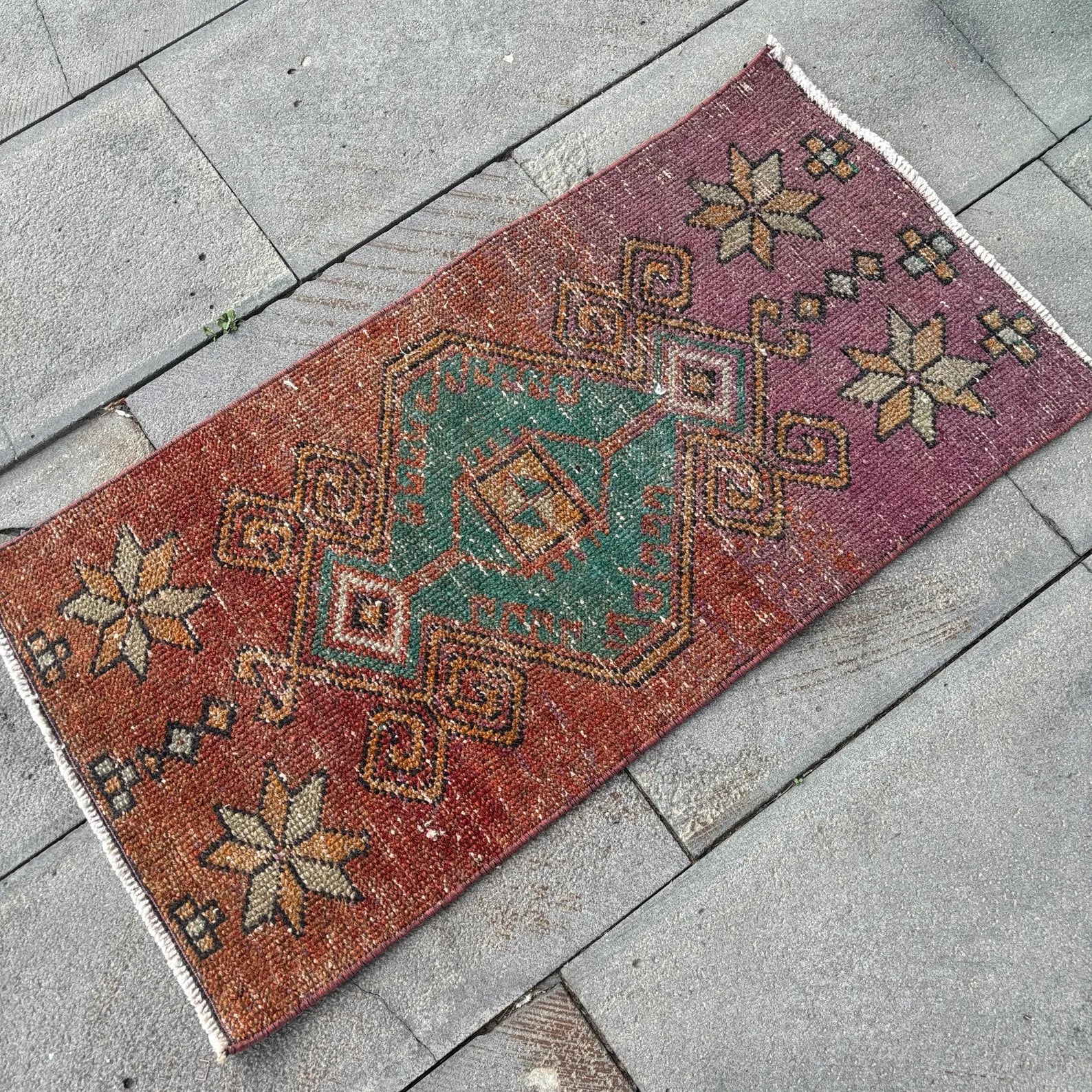 Vintage Turkish Mini Rug 1.4 x 2.8 ft