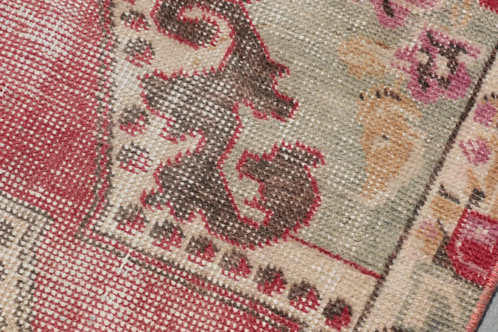 Vintage Turkish Accent Area rug 3.8 x 6.9 ft