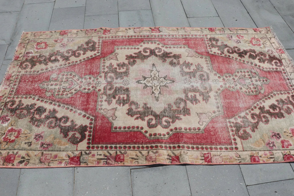 Vintage Turkish Accent Area rug 3.8 x 6.9 ft