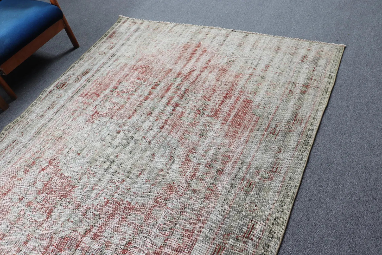 XL Vintage Turkish Accent Area Rug 6.1 x 8.9 ft