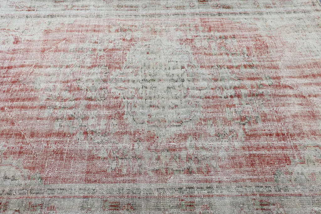 XL Vintage Turkish Accent Area Rug 6.1 x 8.9 ft