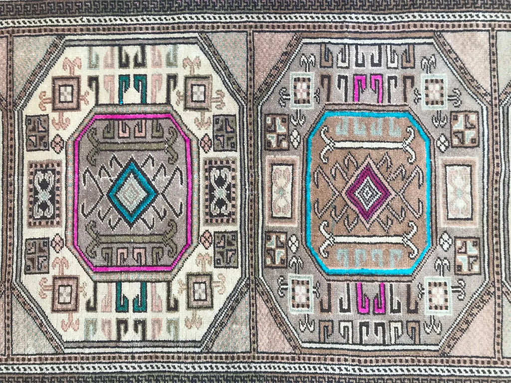 Vintage Turkish Accent Area rug 3.3 x 5.1 ft
