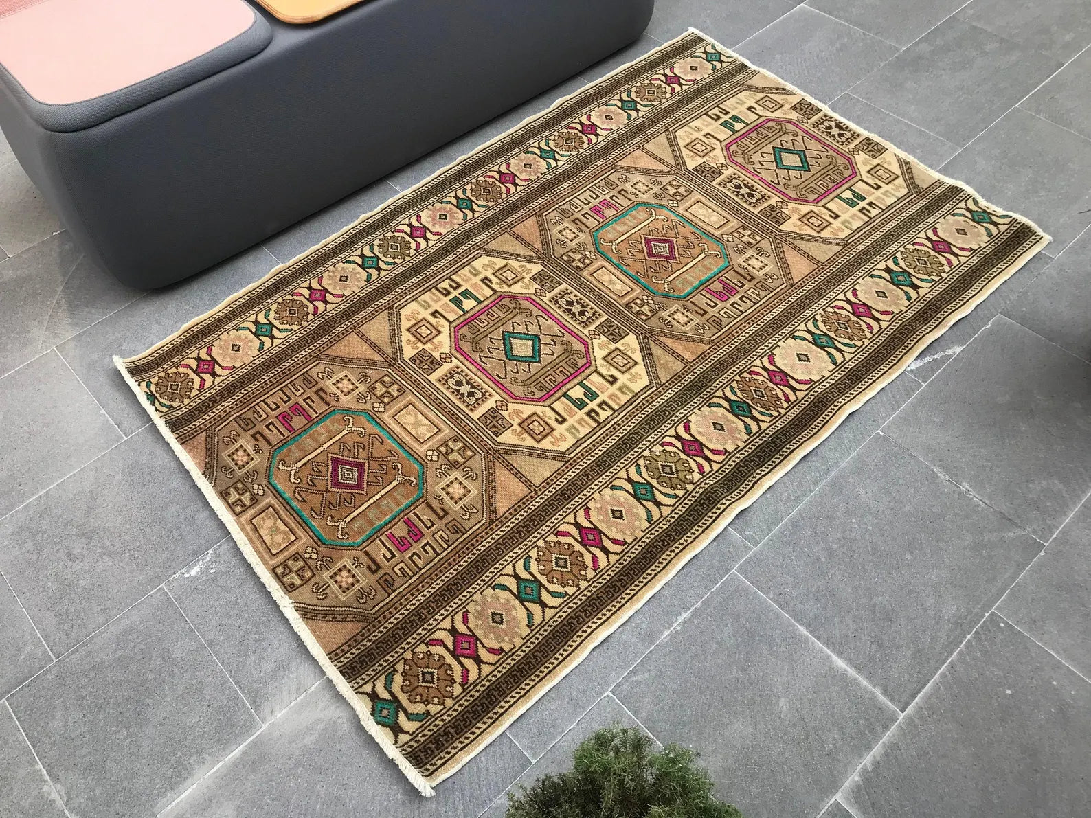 Vintage Turkish Accent Area rug 3.3 x 5.1 ft