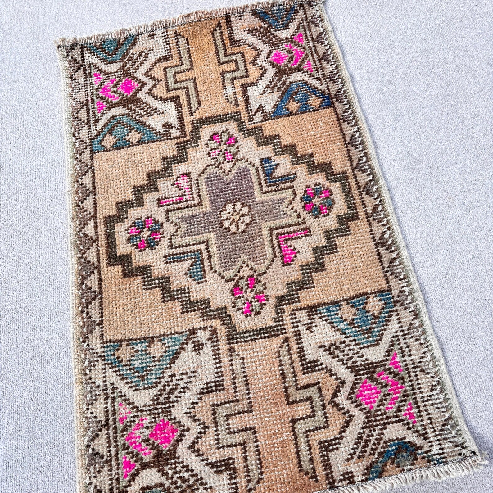 Vintage Turkish Mini Rug 1.6 x 2.6 ft