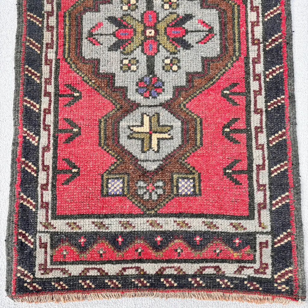 Vintage Turkish Mini Rug 1.8 x 3.2 ft