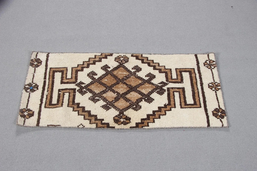 Vintage Turkish Mini Rug 1.5 x 3.4 ft